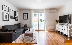 Apartment In Centre For 6
